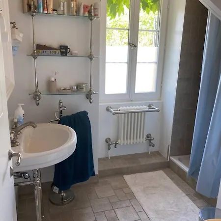 Maison Dans Le Vignoble De Lavaux Avec Vue Sur Le Δωμάτια σε οικογενειακή κατοικία *